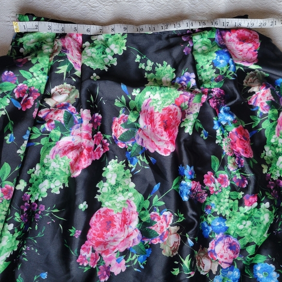 Blondie Nites Formal Maxi Length Floral Prom/Evening Full Skirt - Picture 9 of 12